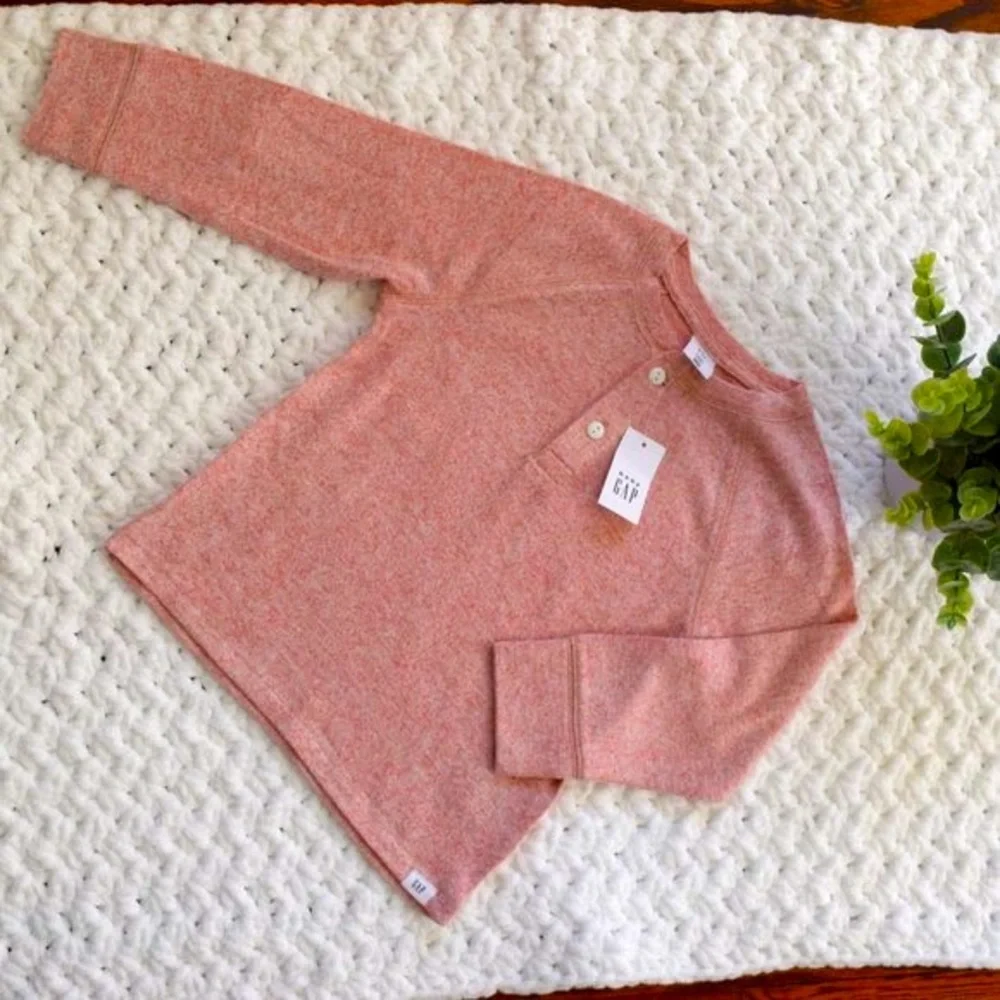NWT Girls GAP Henley Shirt (Pink) 3T